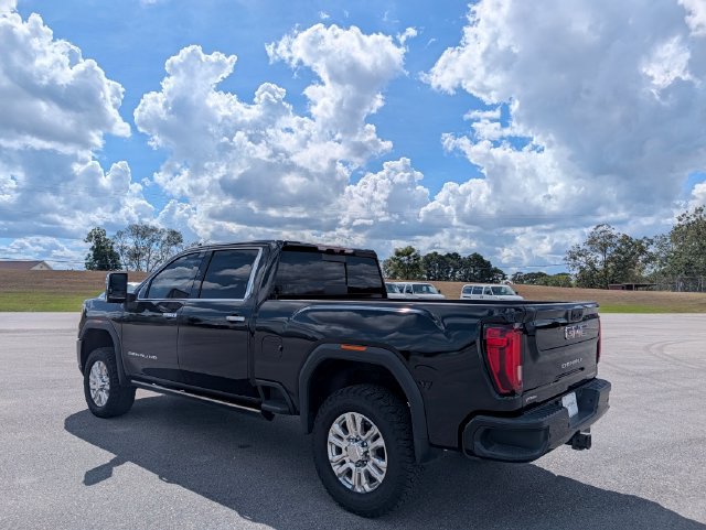 Used 2021 GMC Sierra 2500 Denali w/ Denali Ultimate Package AWD/4WD image 3