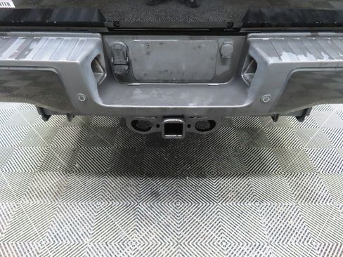 Used 2024 Ford F250 Platinum image 39