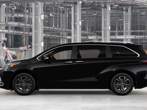 New 2026 Toyota Sienna Platinum AWD/4WD image 6