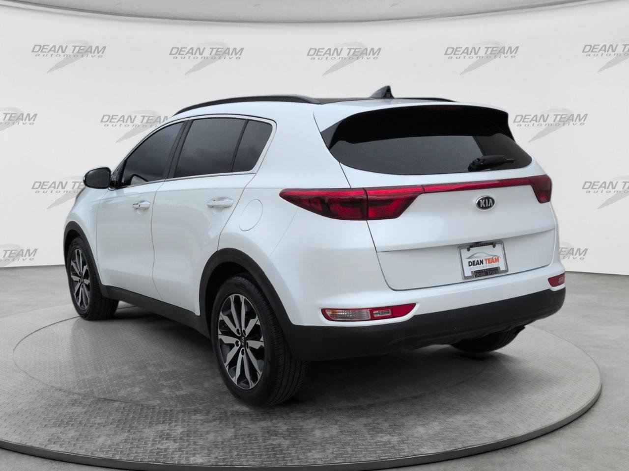 Used 2018 Kia Sportage EX w/ EX Premium Package FWD image 5