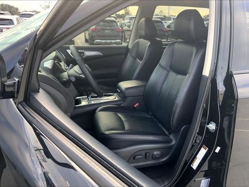 Used 2020 Nissan Pathfinder SL image 7
