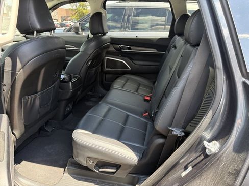 Used 2020 Kia Telluride EX AWD/4WD image 8
