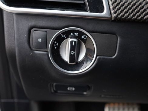 Used 2018 Mercedes-Benz GLE 63 AMG AMG GLE 63 4MATIC SUV image 38