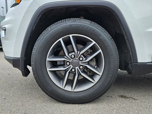 Used 2020 Jeep Grand Cherokee Limited AWD/4WD image 11