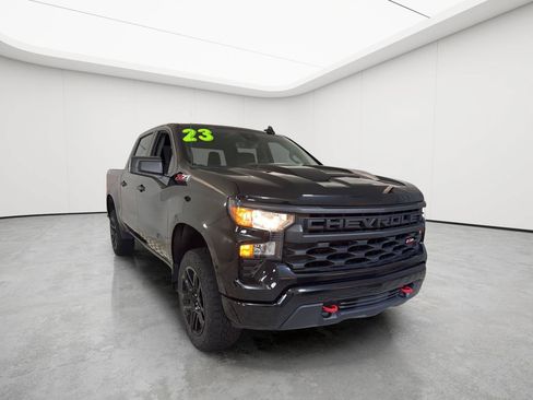 Used 2023 Chevrolet Silverado 1500 Custom Trail Boss AWD/4WD image 1