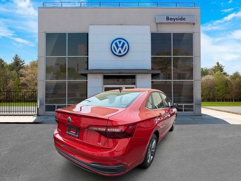 Certified 2023 Volkswagen Jetta SE FWD image 7