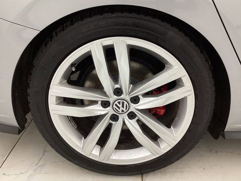 Used 2019 Volkswagen Jetta GLI image 46