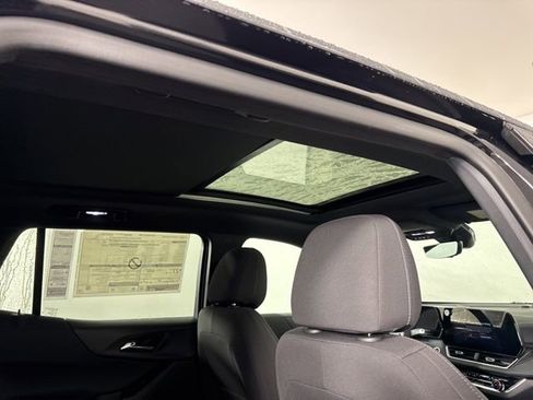 New 2026 Chevrolet Equinox LT w/ Midnight Edition FWD image 21