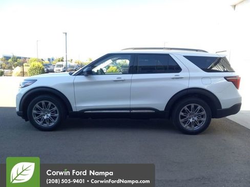 New 2025 Ford Explorer Active w/ Active Comfort Package image 6