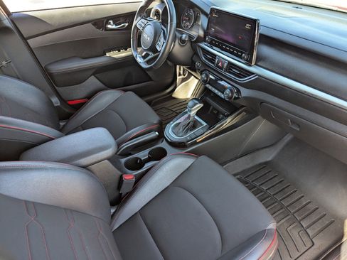 Used 2022 Kia Forte GT image 12