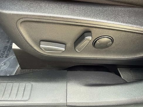 Used 2022 Ford Escape SEL FWD image 25
