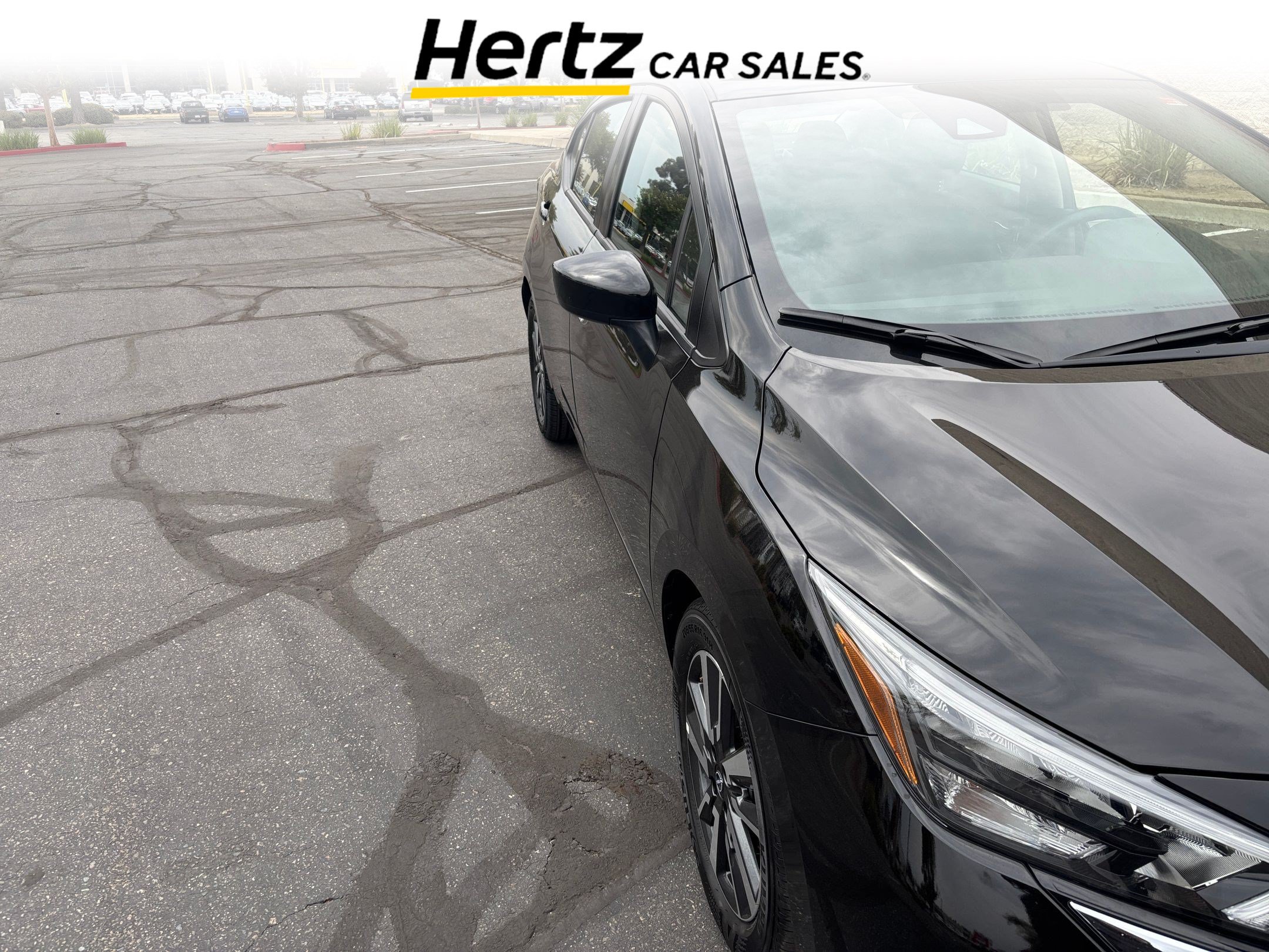 Used 2025 Nissan Versa SV FWD image 1