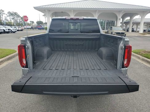 Certified 2024 GMC Sierra 1500 AT4X w/ AT4X AEV Edition image 5