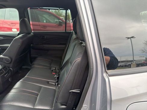 Used 2022 Honda Pilot TrailSport image 2