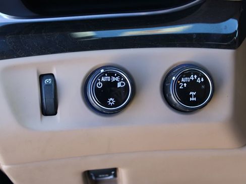 Used 2020 Cadillac Escalade Platinum w/ Escalade Sport Edition image 32