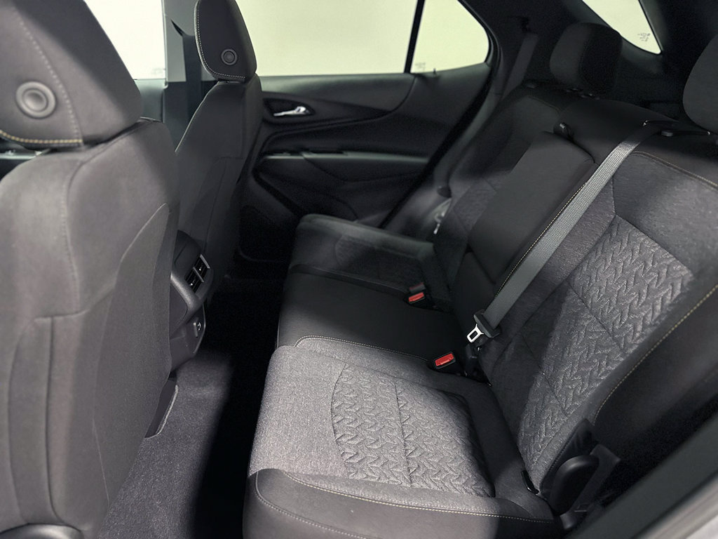 Used 2024 Chevrolet Equinox LT FWD image 18