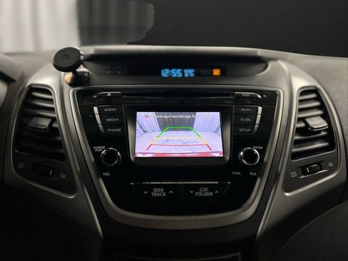 Used 2015 Hyundai Elantra SE w/ Option Group 03 image 26