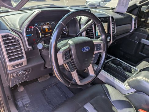 Used 2019 Ford F250 Platinum w/ Platinum Ultimate Package AWD/4WD image 13