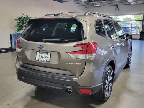 Used 2021 Subaru Forester Limited w/ Popular Package #3 AWD/4WD image 5