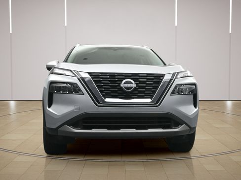 Certified 2023 Nissan Rogue SV w/ SV Premium B Package FWD image 23