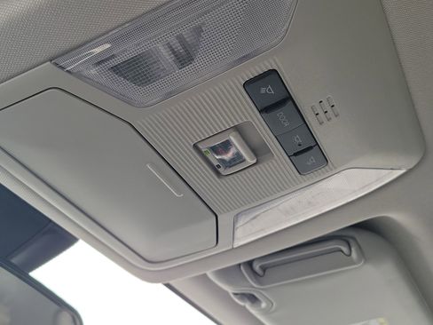 Certified 2025 Toyota RAV4 XLE AWD/4WD image 30