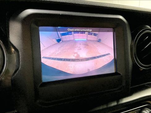 Used 2020 Jeep Wrangler Unlimited Sport image 30