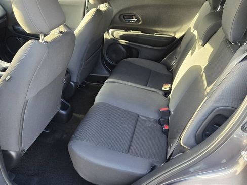 Used 2021 Honda HR-V Sport image 11