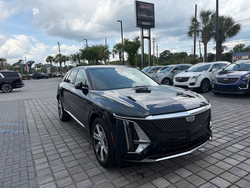 Used 2024 Cadillac Lyriq Tech w/ Driver Assist Package RWD image 4
