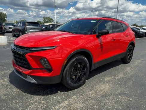 Used 2024 Chevrolet Blazer LT w/ Convenience Package AWD/4WD image 4