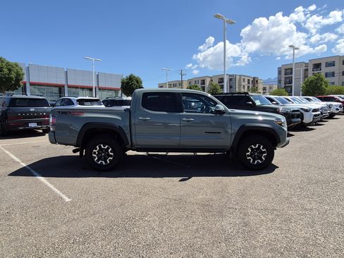 Used 2023 Toyota Tacoma TRD Off-Road w/ Advanced Technology Package AWD/4WD image 6