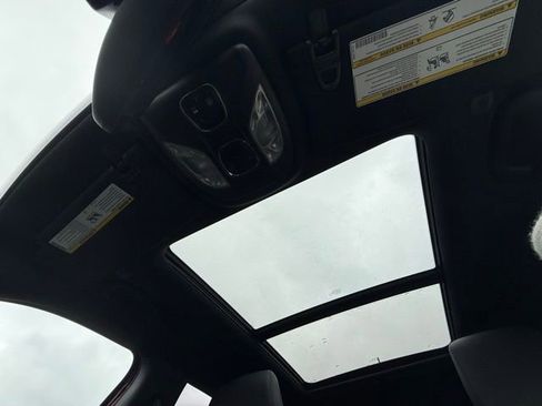 New 2025 Jeep Compass Limited w/ Sun & Sound Group image 7