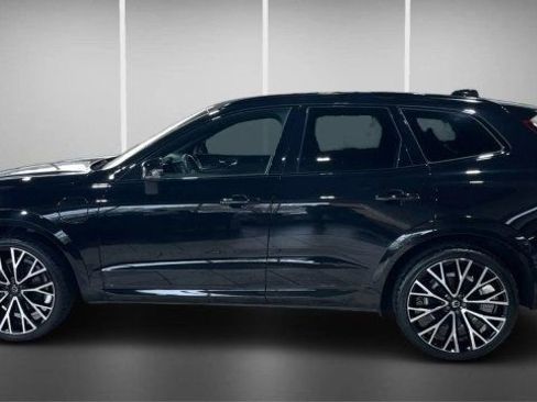 Used 2022 Volvo XC60 T8 R-Design w/ Advanced Package image 7