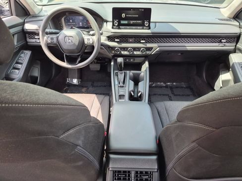 Used 2025 Honda Accord SE image 25