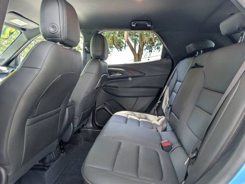 Used 2025 Chevrolet TrailBlazer ACTIV w/ Convenience Package FWD image 17