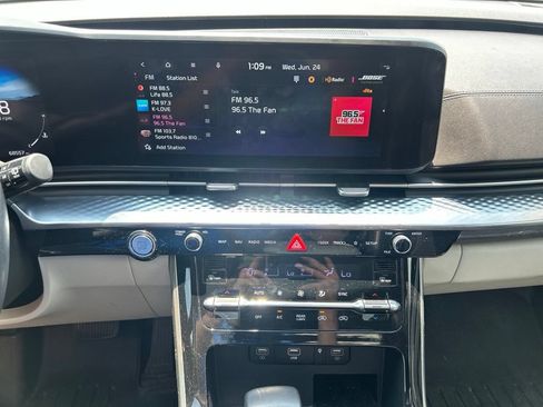 Used 2023 Kia Carnival SX Prestige FWD image 24