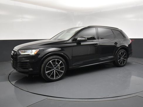 Used 2020 Audi Q7 3.0T Prestige w/ Prestige Package image 2