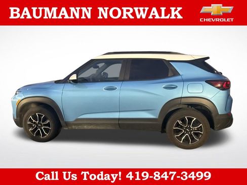Used 2025 Chevrolet TrailBlazer ACTIV w/ Convenience Package AWD/4WD image 8