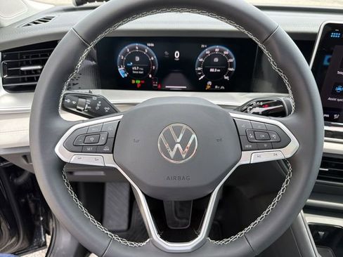 New 2026 Volkswagen Tiguan SE image 15