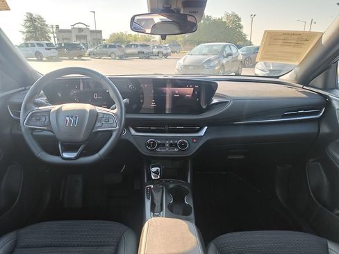 Used 2024 Buick Envista Preferred FWD image 15