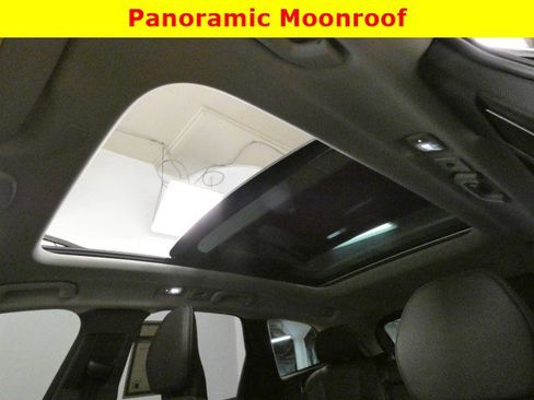 Used 2023 Volvo XC60 B5 Ultimate w/ Climate Package image 20