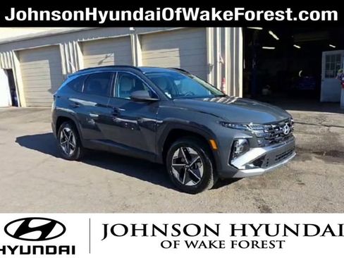 Certified 2025 Hyundai Tucson SEL image 2