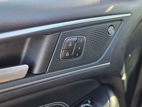 Used 2024 Ford Edge Titanium image 21