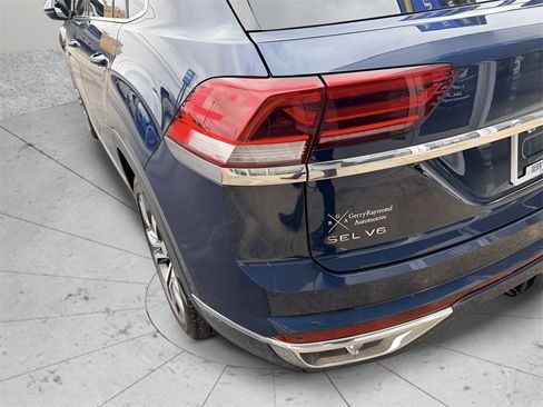 Used 2023 Volkswagen Atlas Cross Sport SEL Premium R-Line image 8