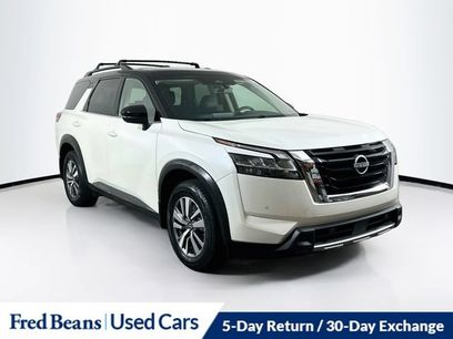 Used 2024 Nissan Pathfinder SL