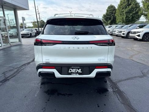 Used 2025 INFINITI QX60 Luxe w/ Vision Package AWD/4WD image 6