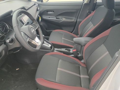New 2025 Nissan Versa SR w/ Trunk Package image 21