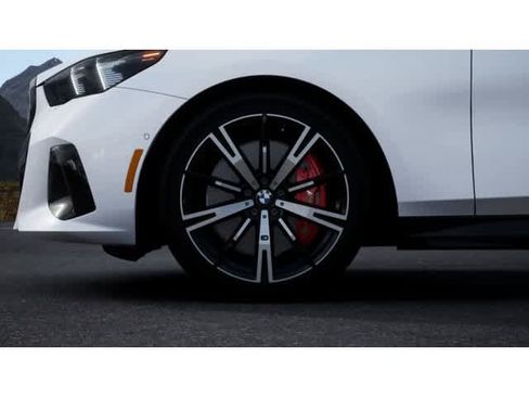 New 2027 BMW 540i xDrive w/ M Sport Package AWD/4WD image 7