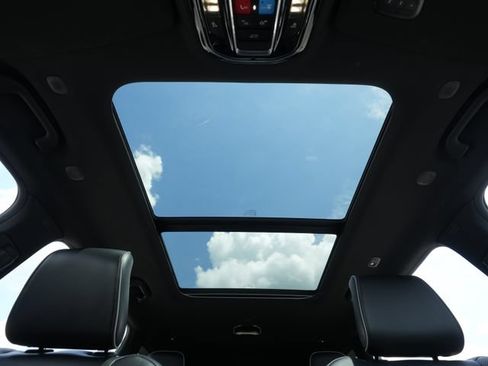 Used 2023 Jeep Grand Cherokee L Summit w/ Advanced Protech Group IV AWD/4WD image 12