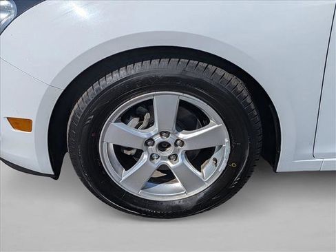 Used 2015 Chevrolet Cruze LT image 21