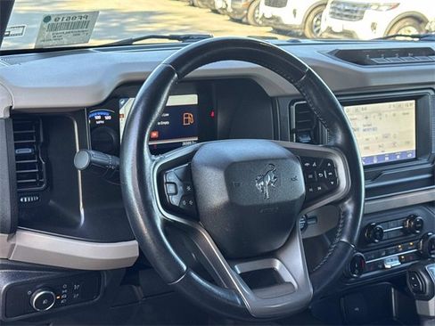 Used 2022 Ford Bronco Wildtrak image 7